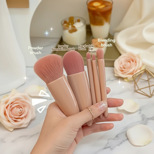 The Grandeur Travel Brush Kit