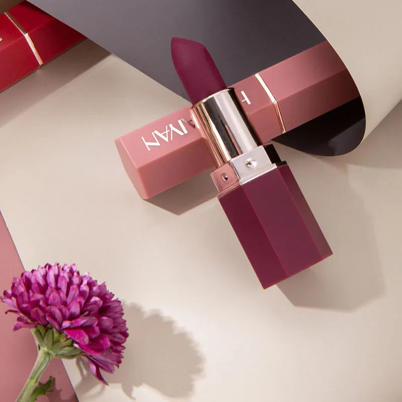 Velvet Nude – Waterproof Matte Lipstick