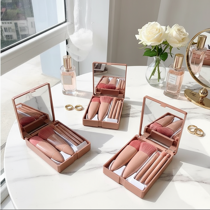 The Grandeur Travel Brush Kit